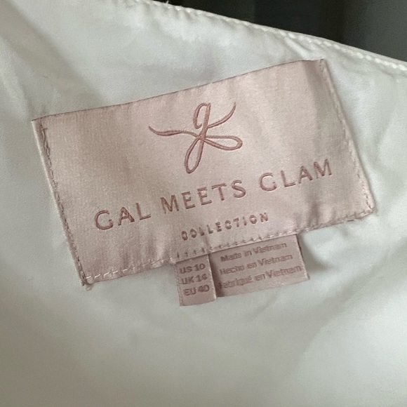 Gal Meets Glam Yvonne Bow One Shoulder Dress White - Picture 3 of 6